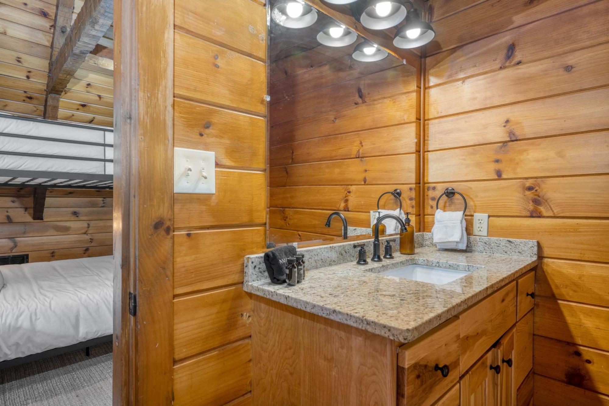 Dudley IV By Avantstay Cosy Cabin W Hot Tub Sweeping Views Pigeon Forge Exterior photo